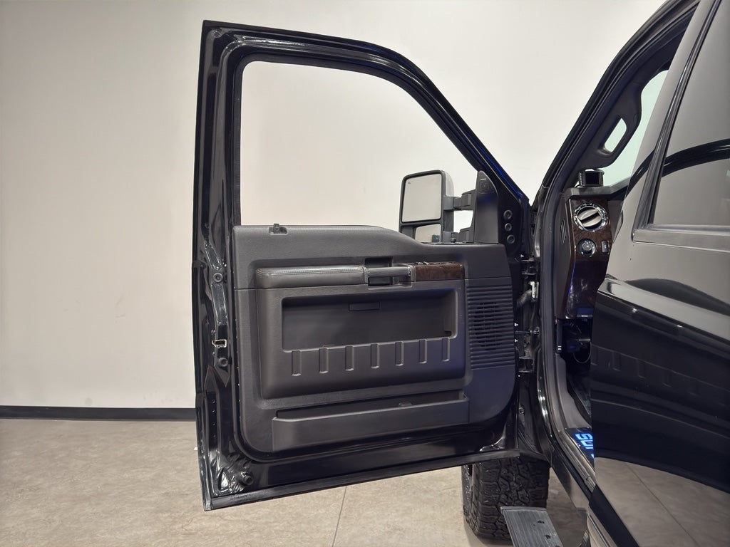 2013 Ford F-350 LARIAT PLATINUM