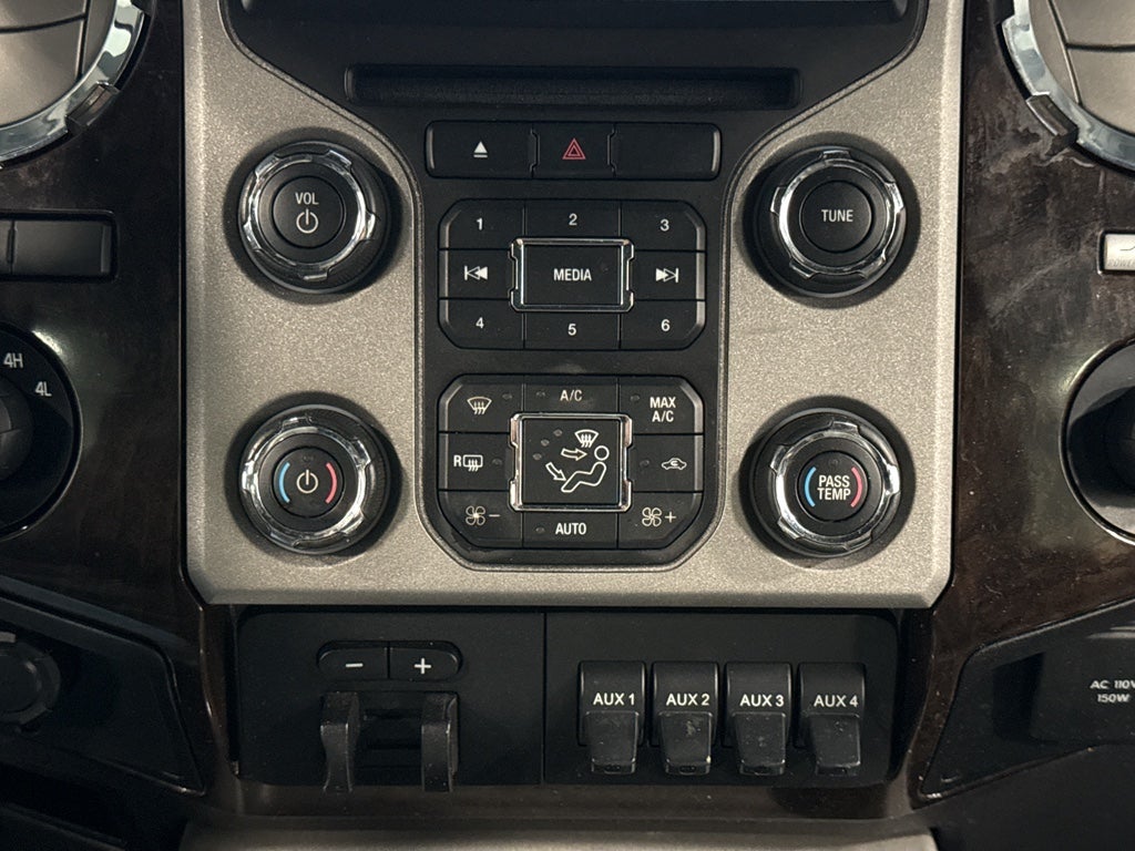 2013 Ford F-350 LARIAT PLATINUM