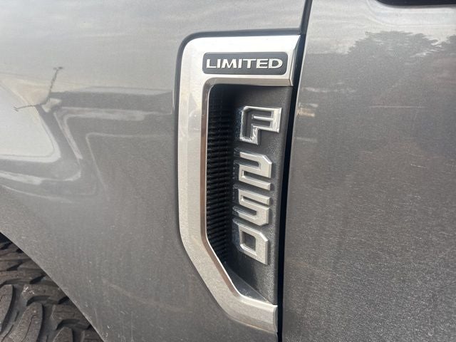 2022 Ford F-250SD Limited