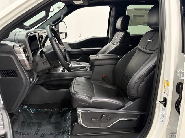 2026 Ford F-350SD Platinum DRW