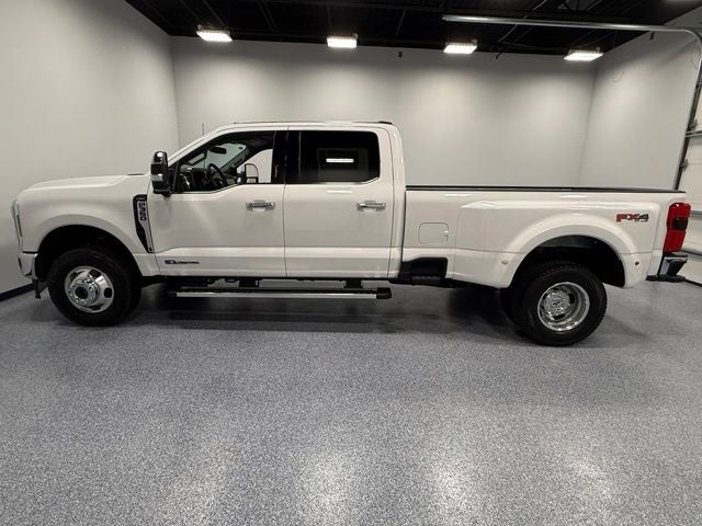 2026 Ford F-350SD Lariat DRW