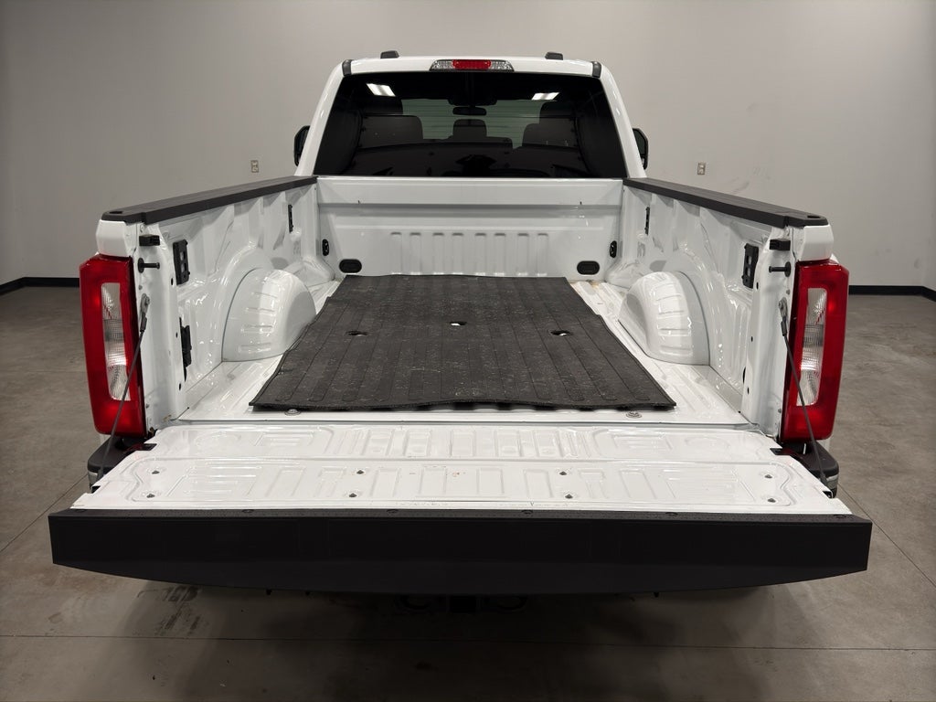 2025 Ford F-350 XLT