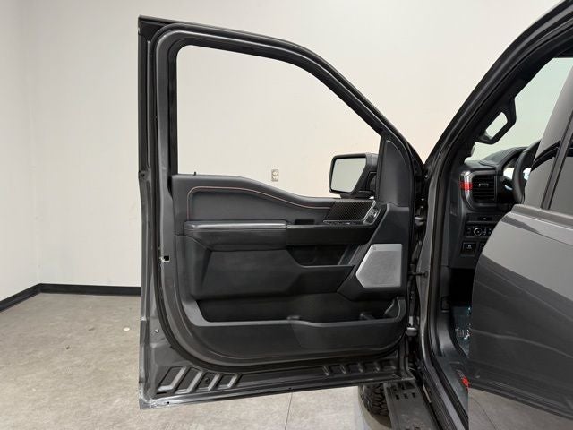 2025 Ford F-150 Raptor 37