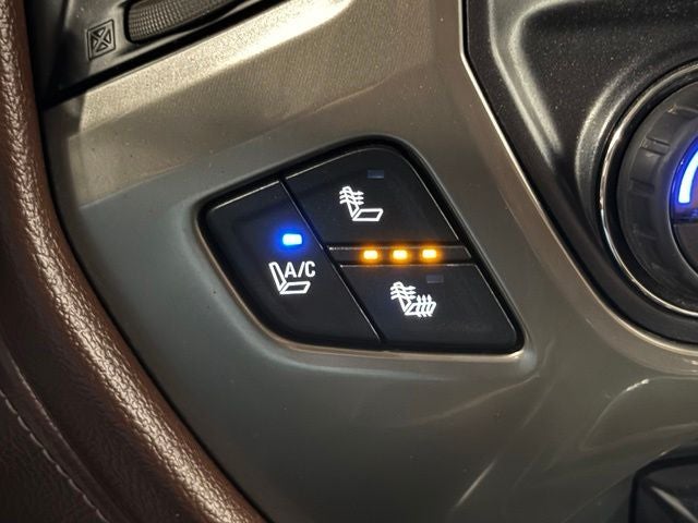 2015 Chevrolet Silverado 3500HD High Country