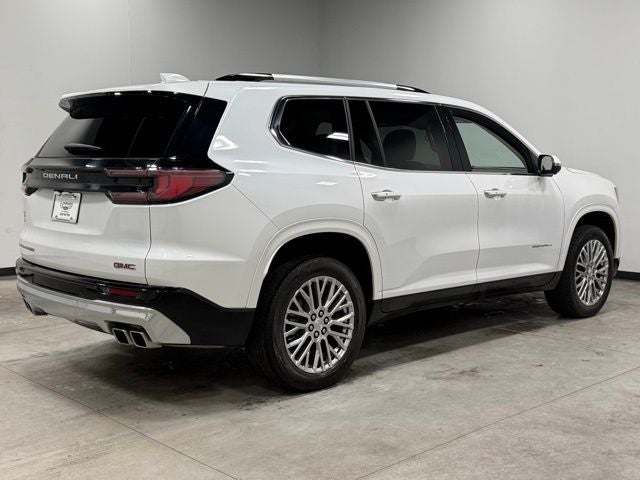 2024 GMC Acadia Denali