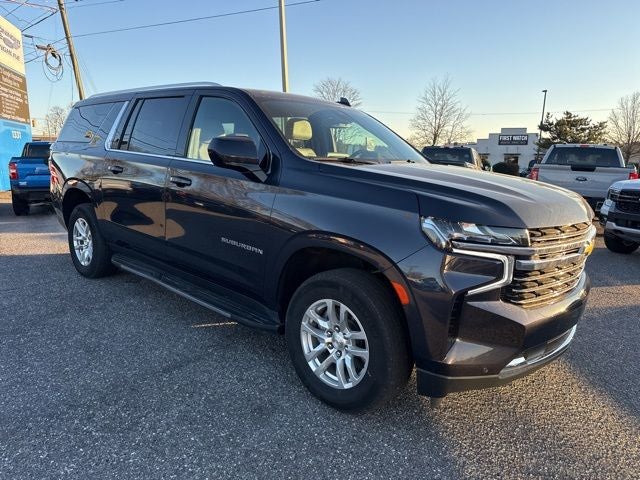 2024 Chevrolet Suburban LT