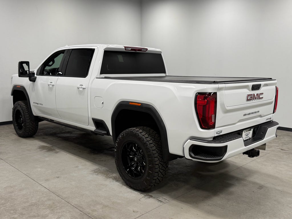 2023 GMC Sierra AT4