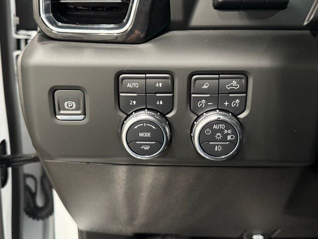 2024 GMC Sierra 3500HD Denali