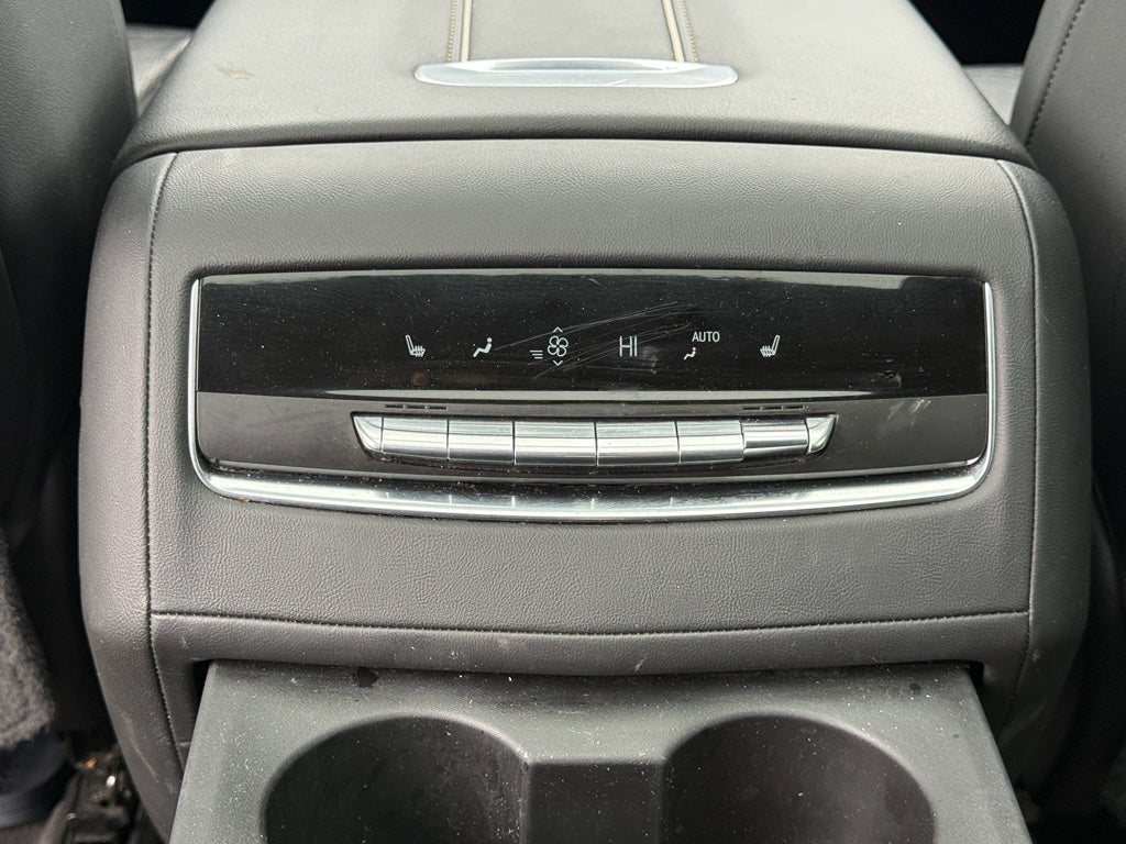 2023 Cadillac Escalade 4WD Sport