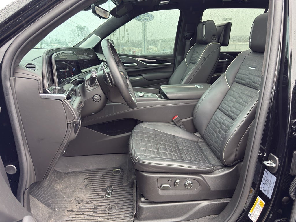 2024 Cadillac Escalade ESV AWD V-Series