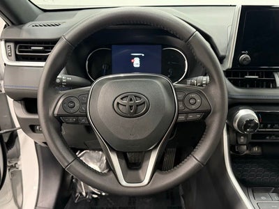 2025 Toyota RAV4 Hybrid SE