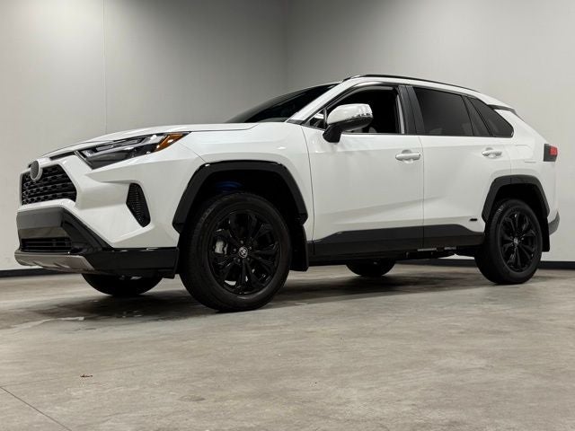 2025 Toyota RAV4 Hybrid SE