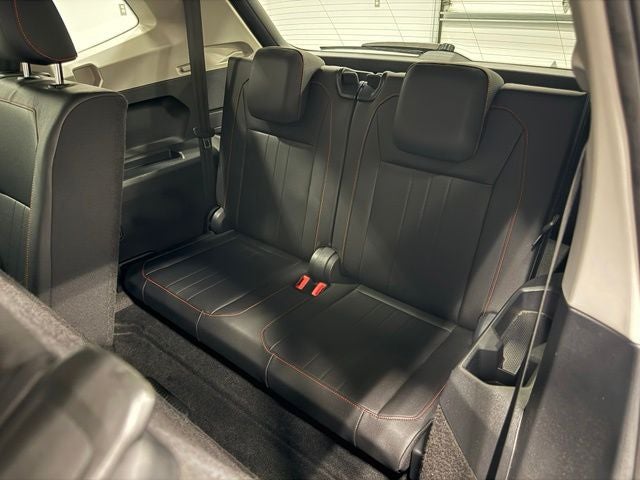 2024 Volkswagen Tiguan 2.0T Wolfsburg Edition