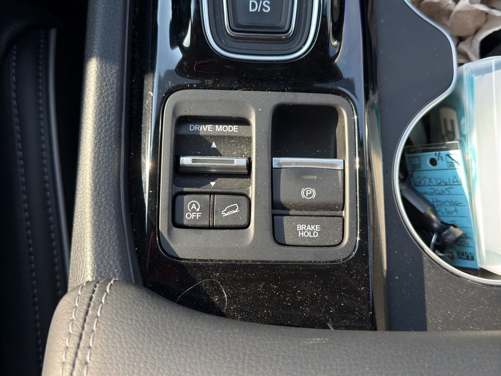 2025 Honda Pilot Elite