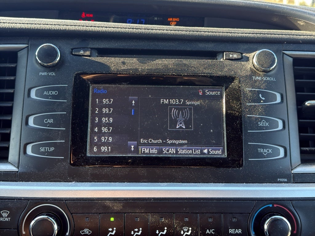 2017 Toyota Highlander LE