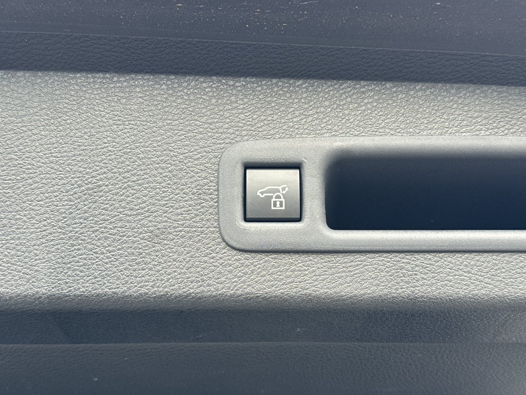 2025 Toyota Sienna Platinum