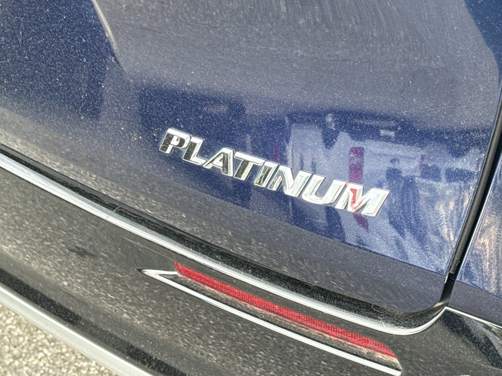 2025 Toyota Sienna Platinum