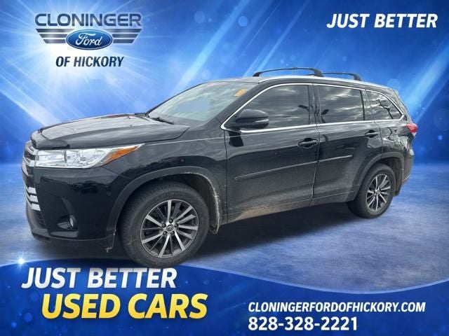 2017 Toyota Highlander SE