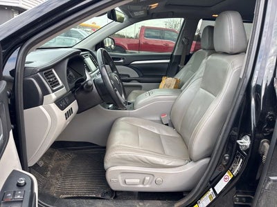 2017 Toyota Highlander SE