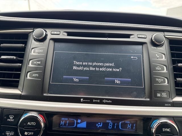 2017 Toyota Highlander SE