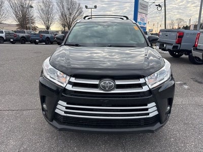2017 Toyota Highlander SE
