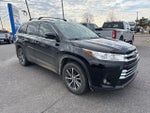 2017 Toyota Highlander SE
