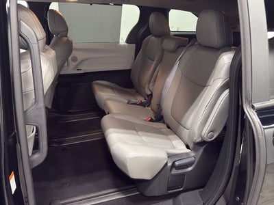 2025 Toyota Sienna XLE 8 Passenger