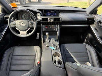 2017 Lexus IS 200t
