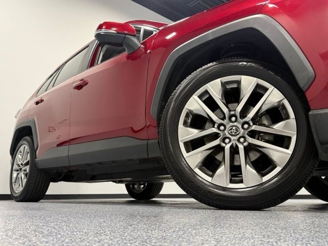 2019 Toyota RAV4 XLE Premium