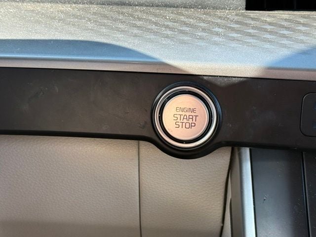 2022 Kia Carnival LXS