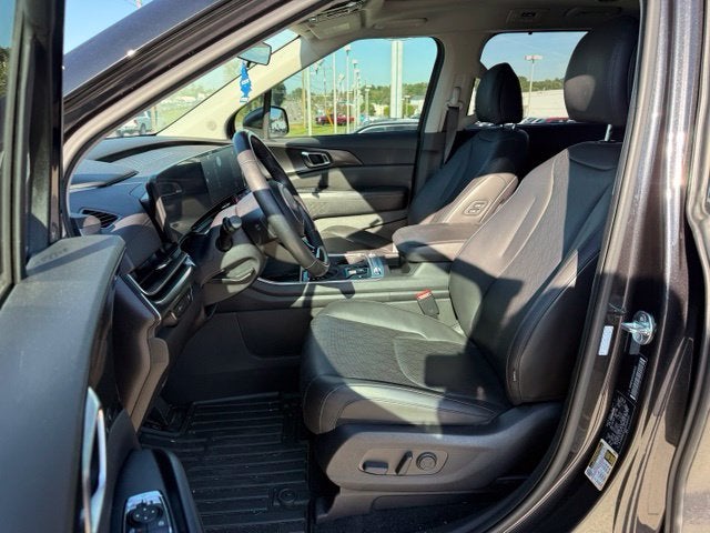 2025 Kia Carnival SX