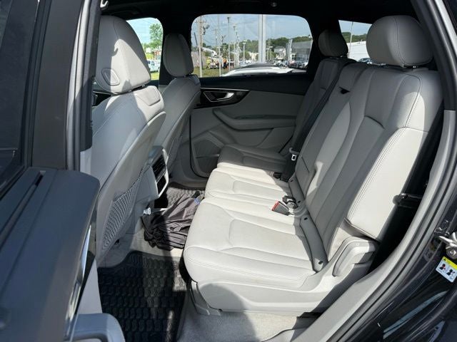 2021 Audi Q7 55 Prestige quattro