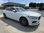 2017 Volvo S90 T6 Momentum