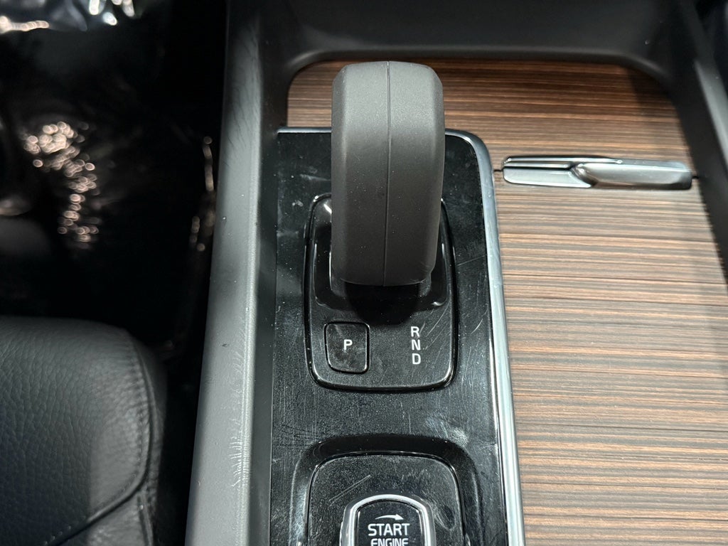 2022 Volvo XC60 Momentum