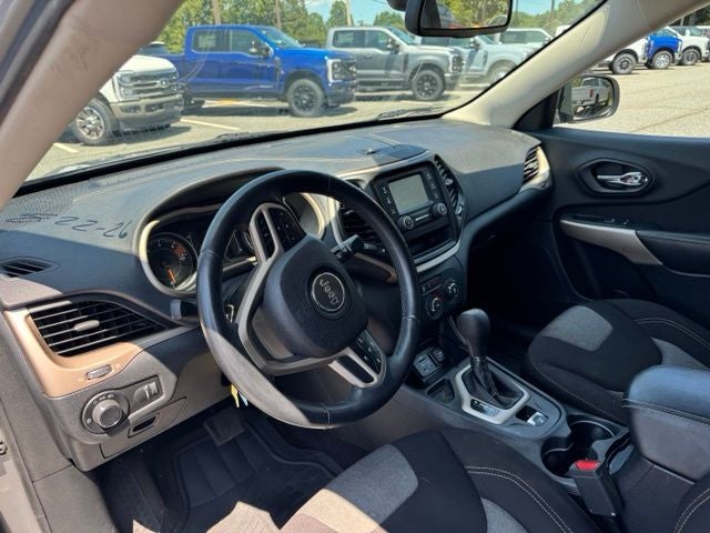 2017 Jeep Cherokee Sport
