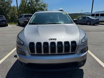 2017 Jeep Cherokee Sport