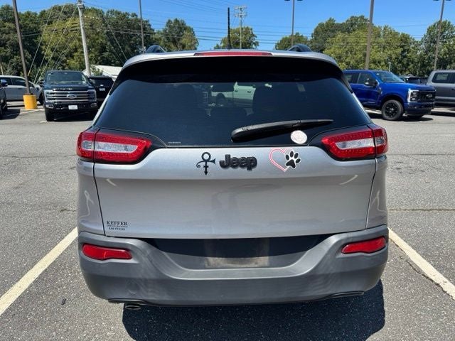 2017 Jeep Cherokee Sport
