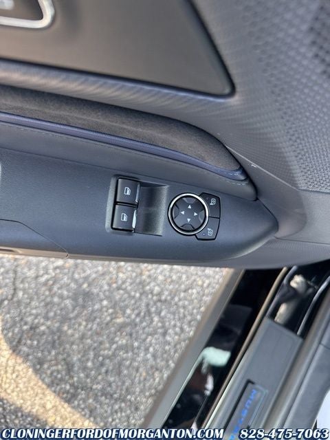 2025 Ford Mustang Dark Horse