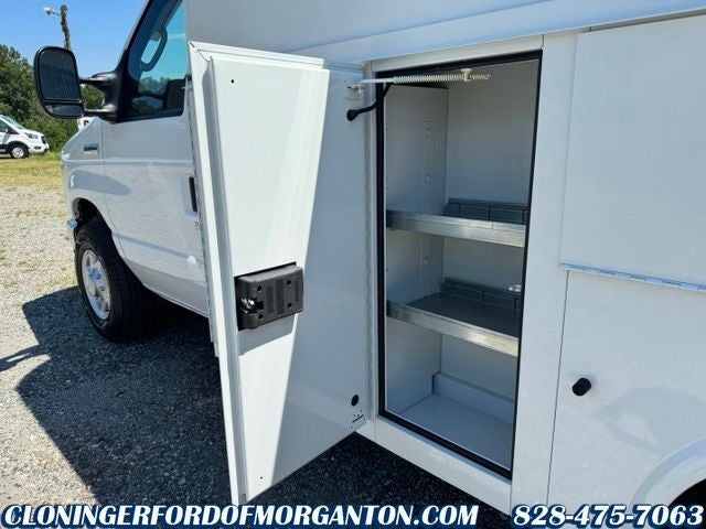 2026 Ford E-350SD Base Cutaway