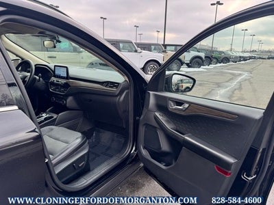 2020 Ford Escape Titanium