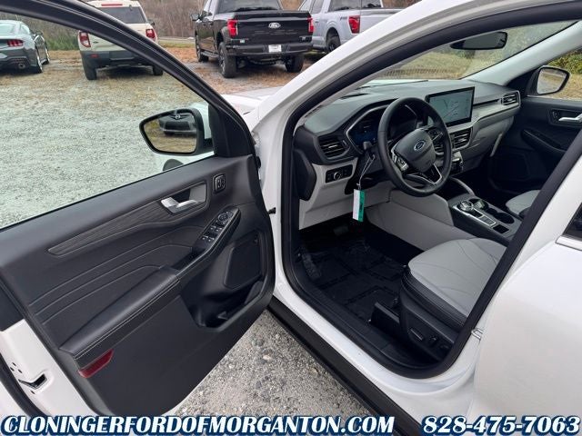 2026 Ford Escape Hybrid Platinum