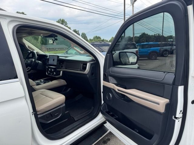 2022 Ford Expedition Max XLT