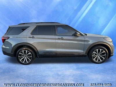 2025 Ford Explorer ST-Line