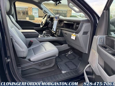 2025 Ford F-150 Lightning Flash