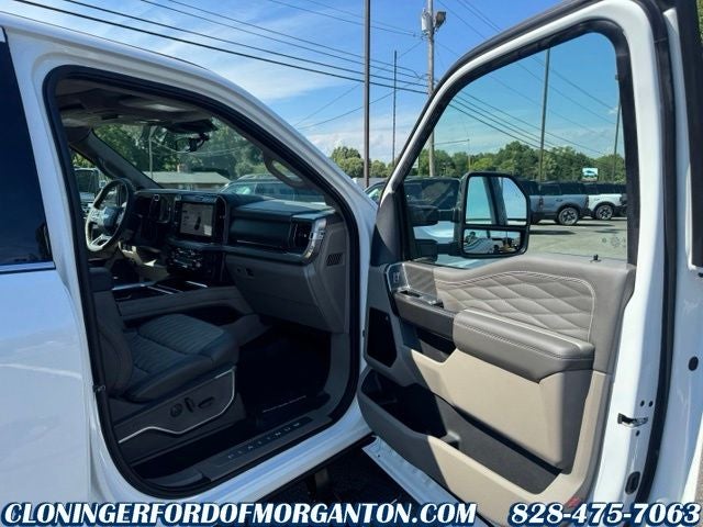 2026 Ford F-350SD Platinum DRW