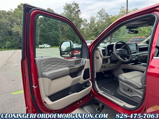 2026 Ford F-350SD Platinum DRW