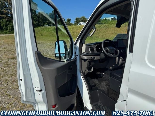 2027 Ford Transit-250 Base