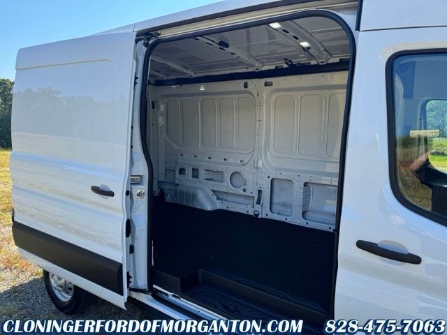 2027 Ford Transit-250 Base