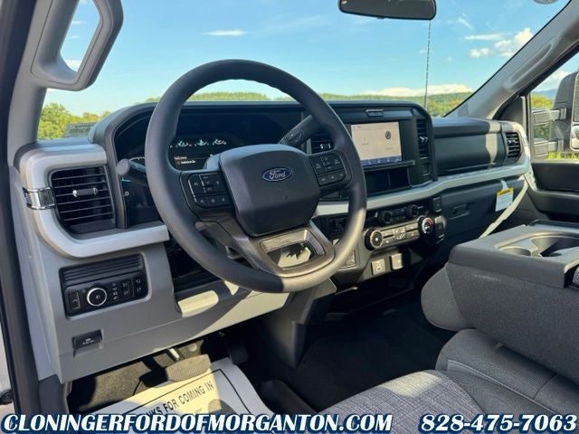 2027 Ford F-450SD XLT DRW