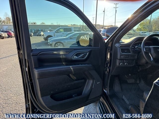 2023 Chevrolet Suburban RST